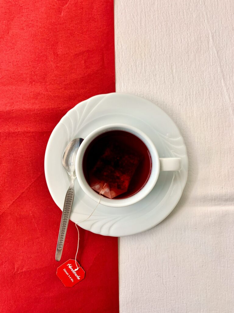 Health‐Promoting Effects of Black Tea: A Narrative Review of Clinical Trials