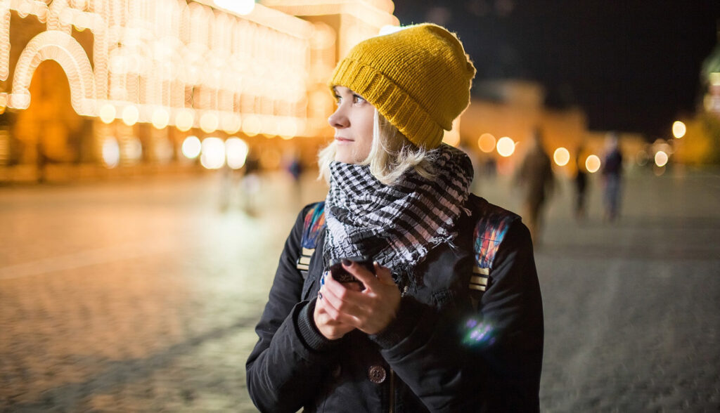 A Geographical Perspective on the Formation of Urban Nightlife Landscape